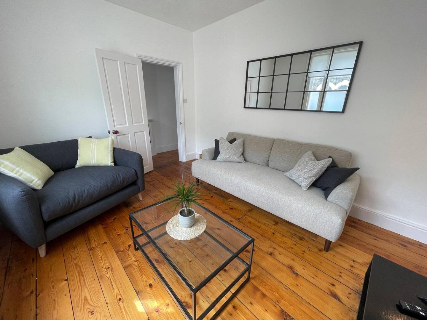 Fantastic Victorian House, Excellent City Location - Cambridge Homehost ภายนอก รูปภาพ