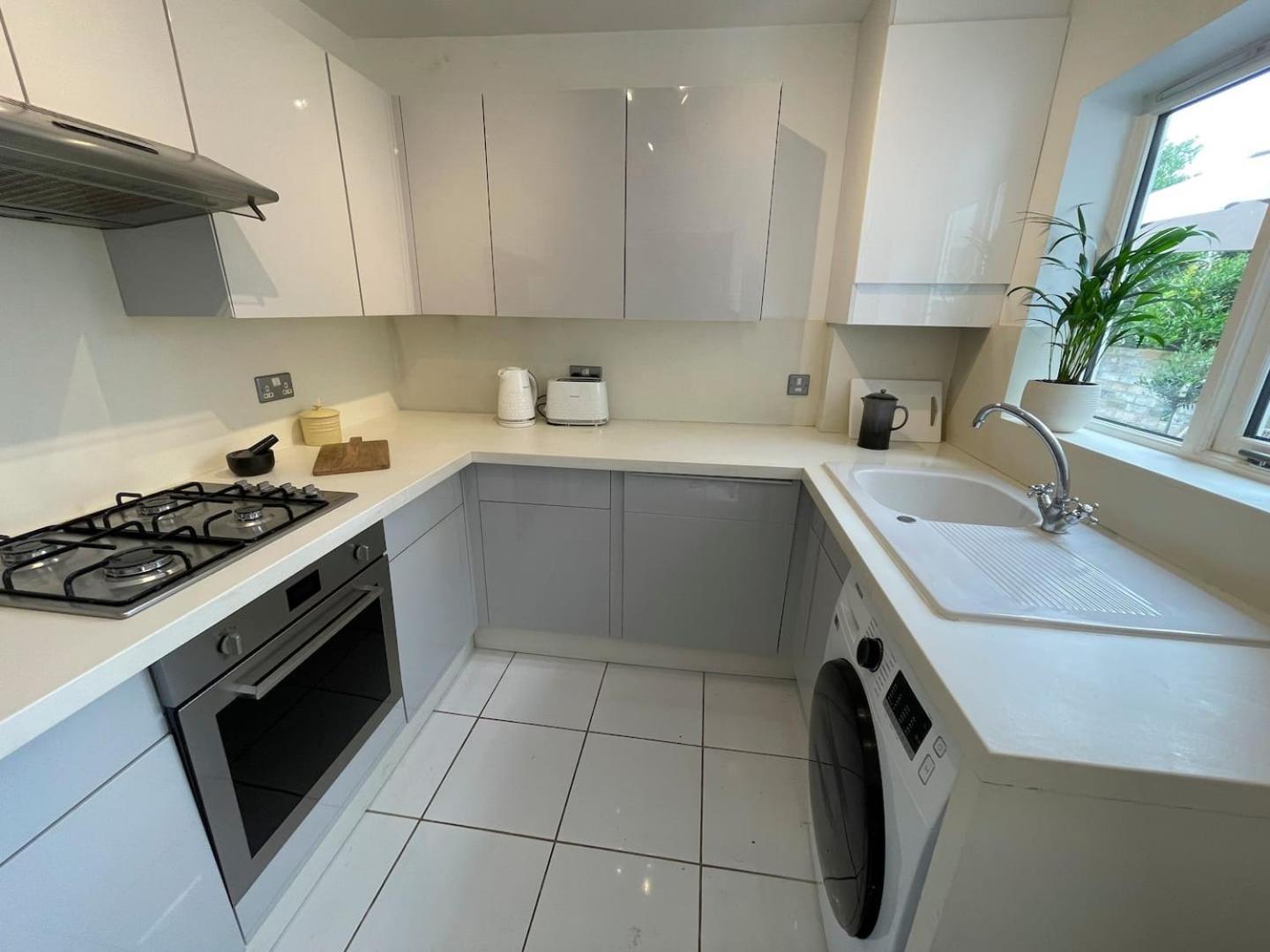 Fantastic Victorian House, Excellent City Location - Cambridge Homehost ภายนอก รูปภาพ